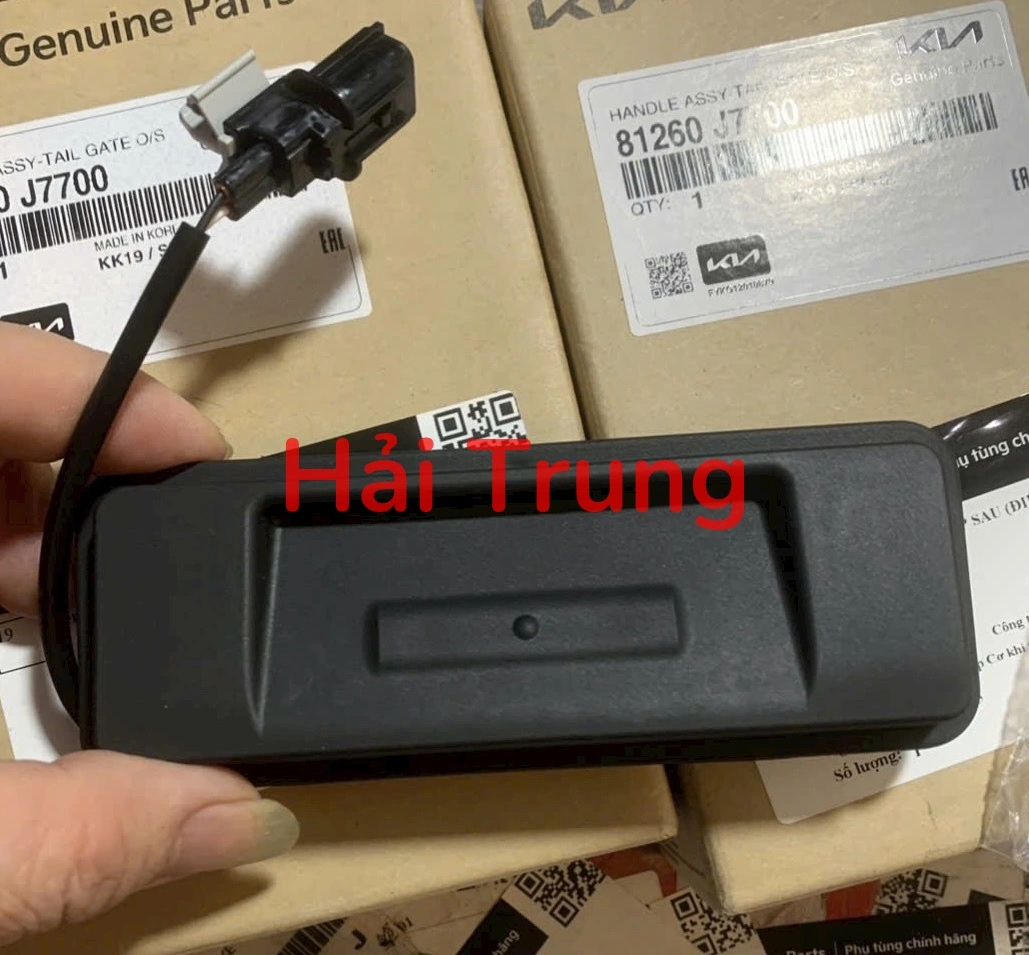 81260J7700 Công tắc mở cốp sau Kia Sonet 2021-2025 Tháo Xe