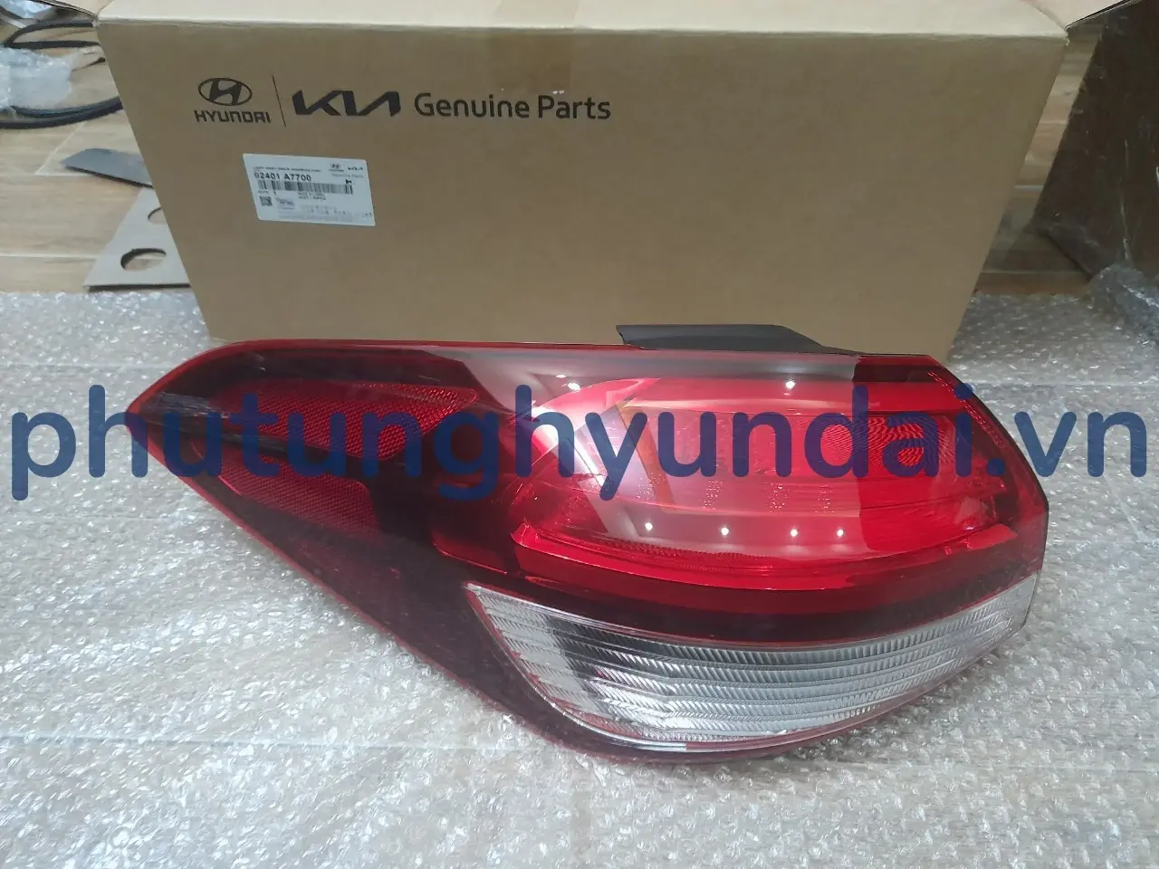 Đèn hậu ngoài Kia Cerato 2016-2018 LH 92401A7700 92402A7700