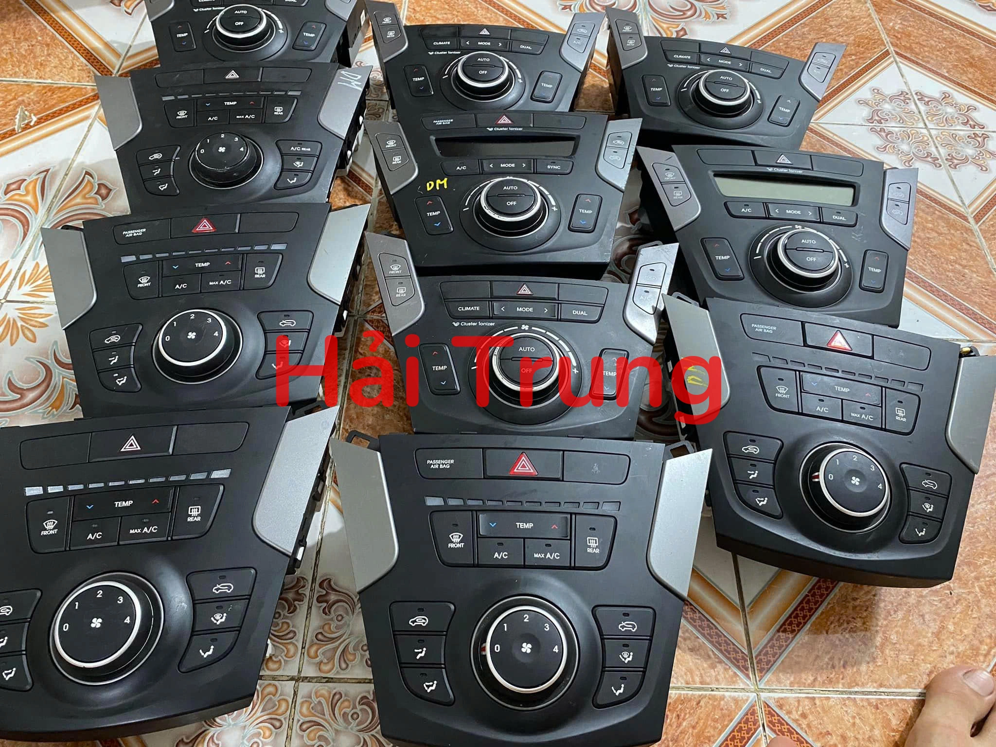 Tháo xe bảng điều khiển công tắc điều hòa Ac Hyundai SANTAFE 2018-2022