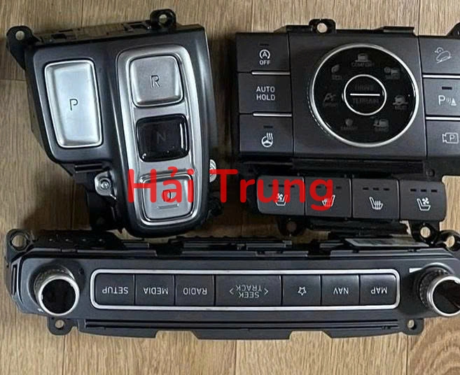 Bộ công tắc điểu khiển số Hyundai Santafe 2022-2025 Tháo Xe