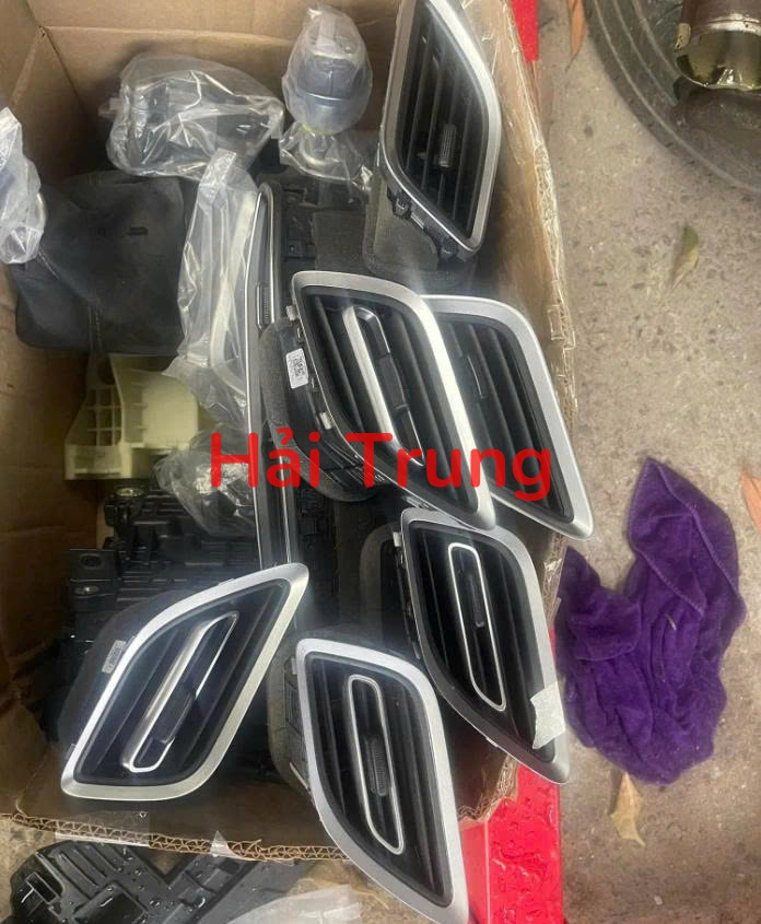 Cửa gió điều hòa Hyundai Accent 2018 Tháo Xe