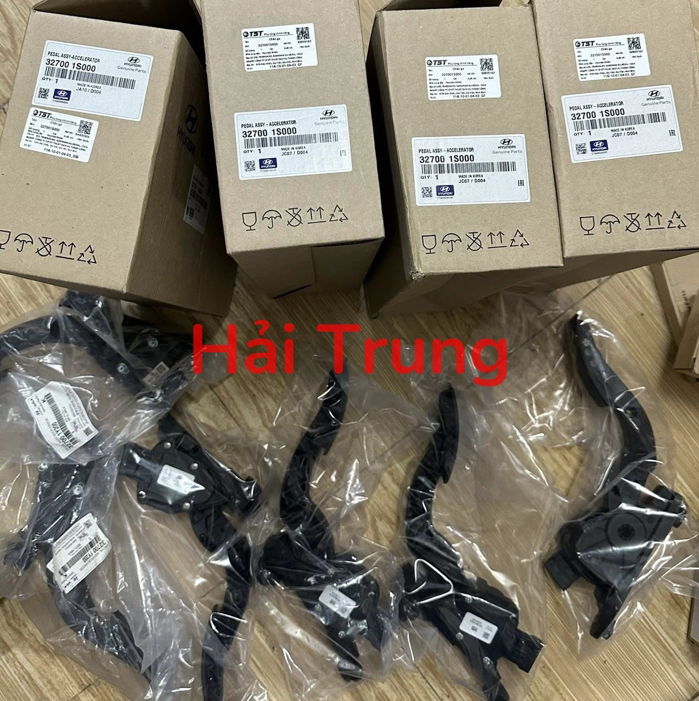 327001S000 Bàn đạp chân ga Hyundai I10 2014-2020