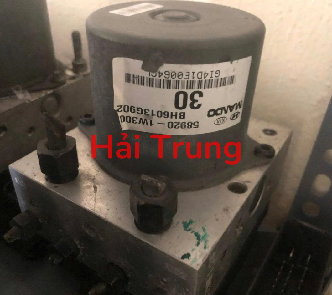 589201W300 Tháo xe Cụm ABS Kia Rio 2012 2013 2014 2015