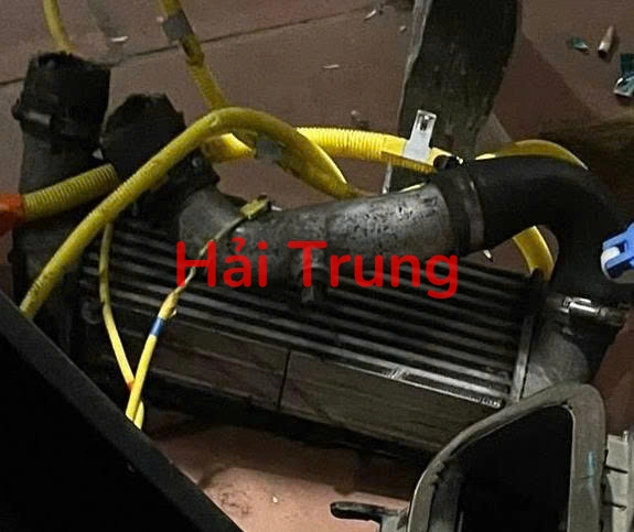 Két làm mát turbo Hyundai Santafe 2009 2010 Tháo Xe