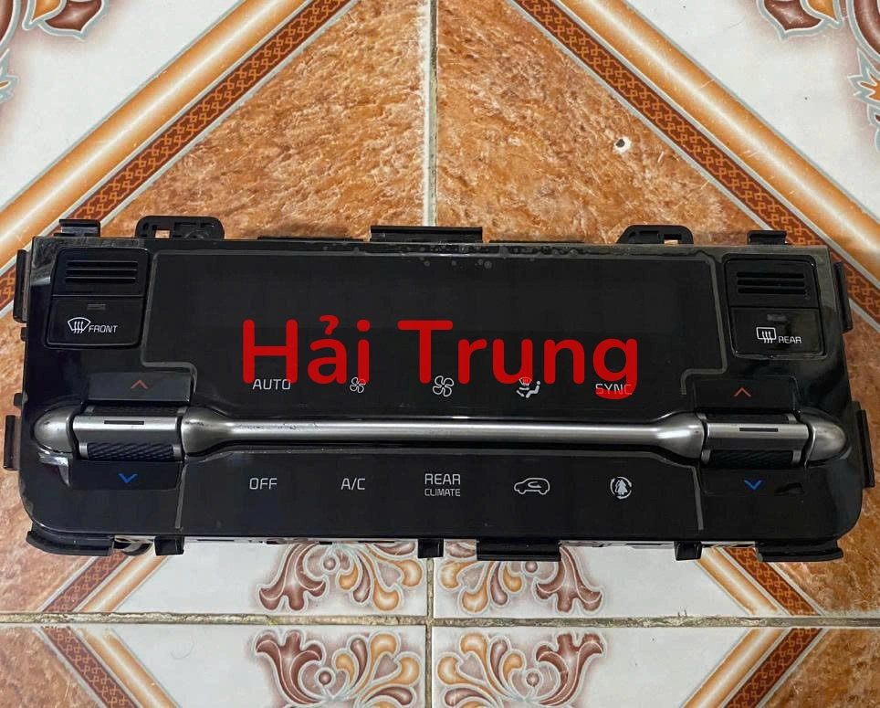 Tháo xe bảng điều khiển công tắc điều hòa Ac Kia Carnival 2022-2025