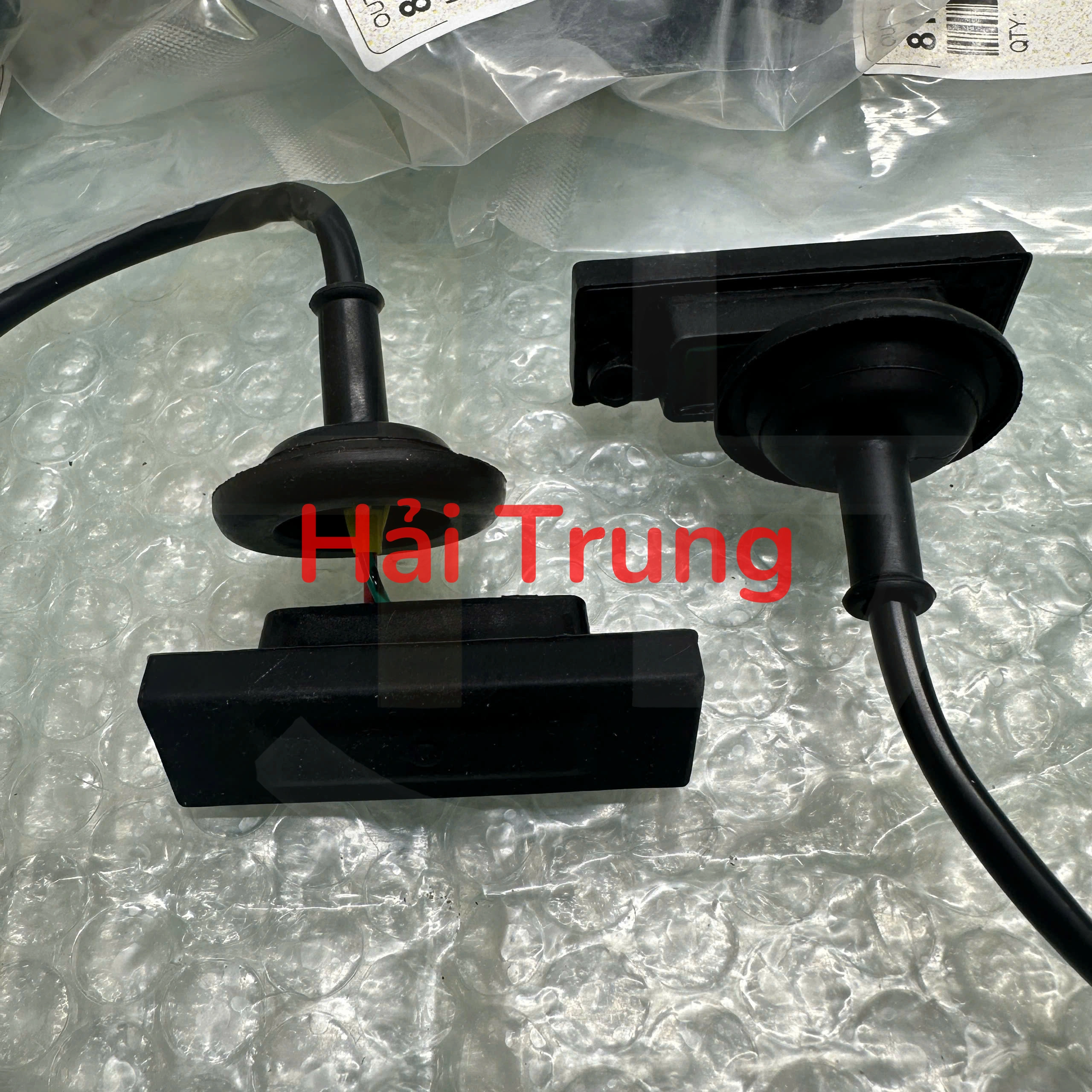 CÔNG TẮC MỞ CỐP SAU MORNING, I10, RIO, ACCENT 812601W220