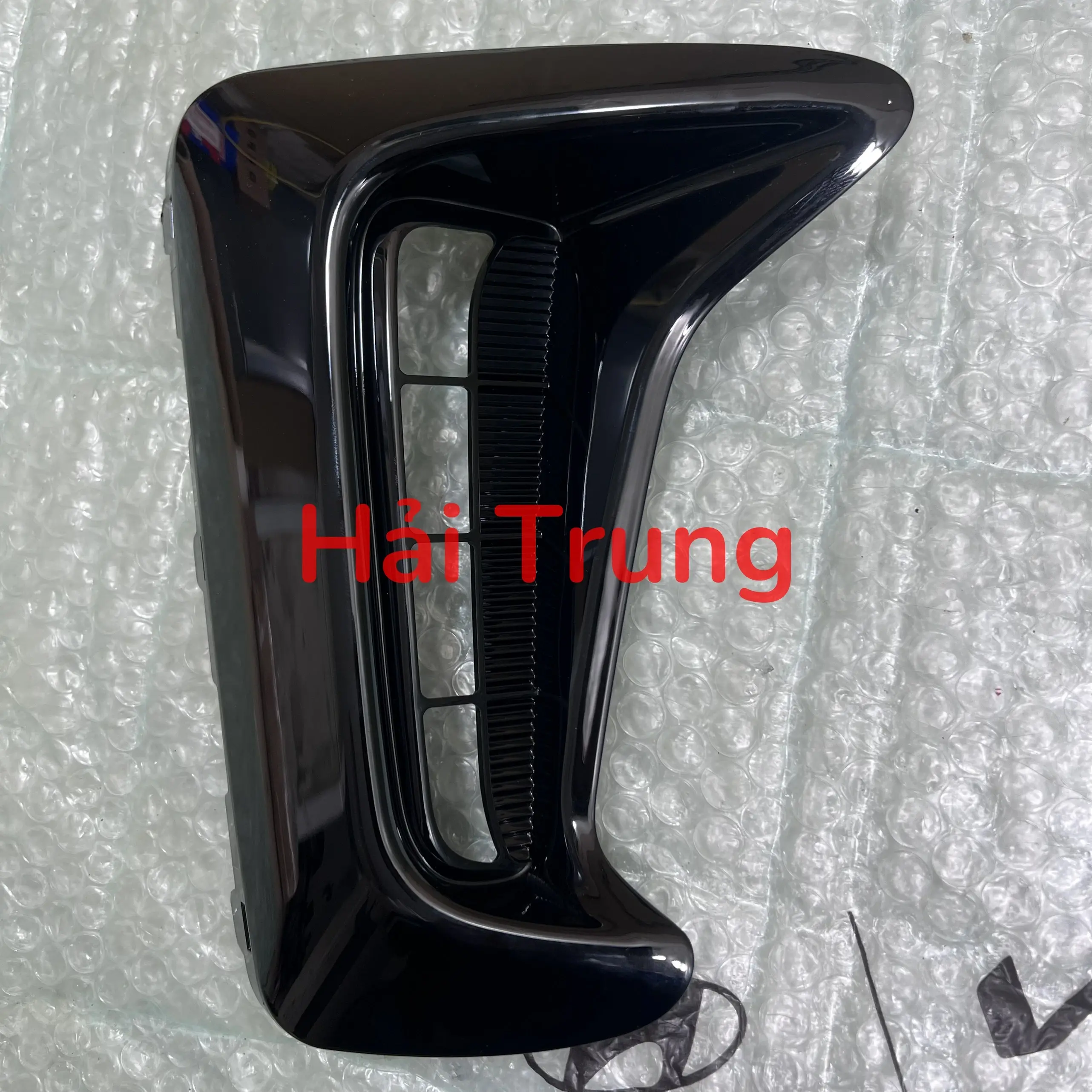 Ốp đèn gầm Kia Soluto