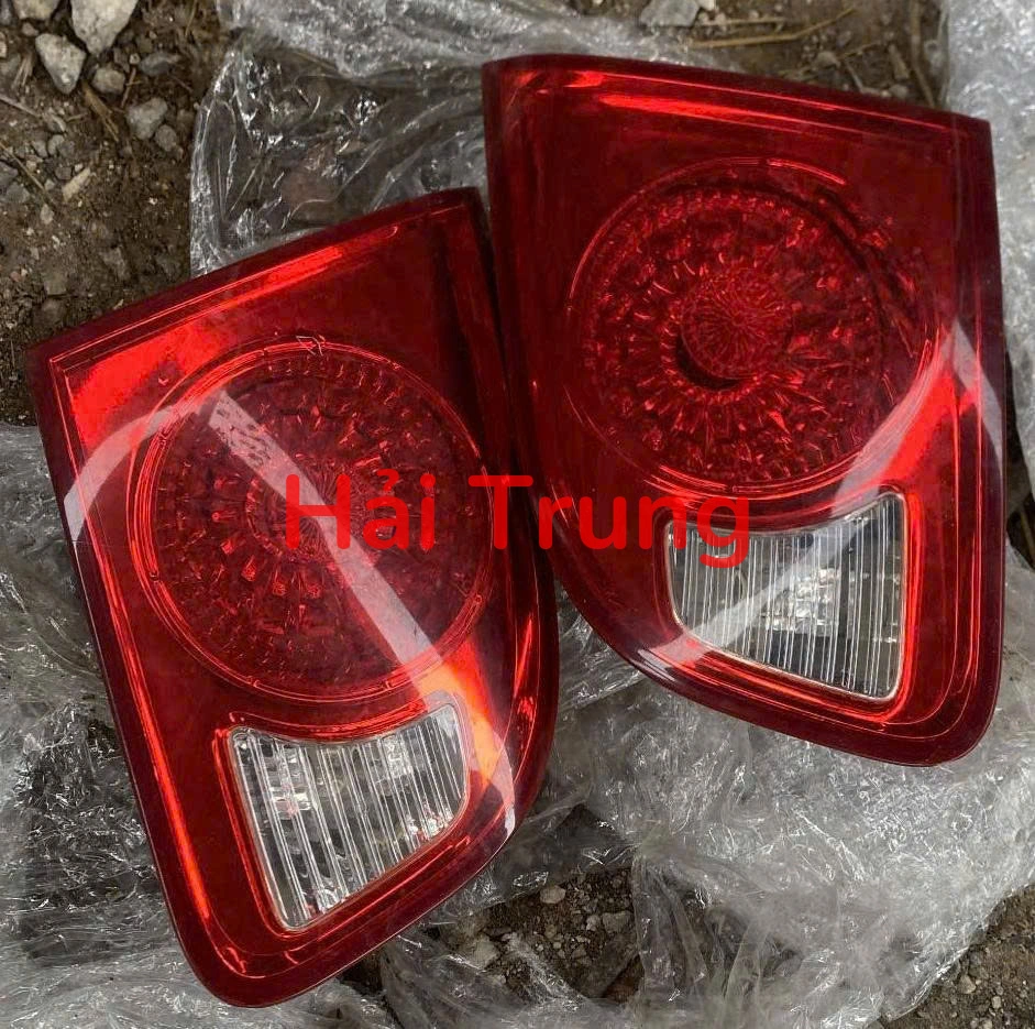 Đèn hậu trong Hyundai Santafe 2009 Tháo Xe