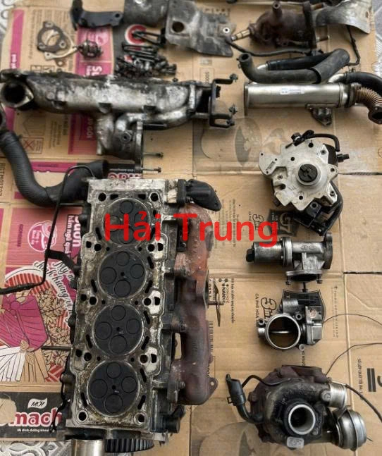 Mặt máy Hyundai Santafe 2009 2010 Tháo Xe