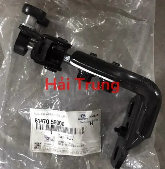 Bi cửa lùa trên Hyundai Solati chính hãng 8147059000