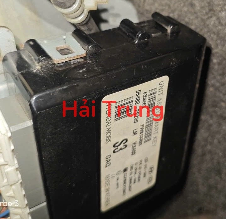 Hộp điều khiển Smart key Hyundai Tucson 2010 954802S200