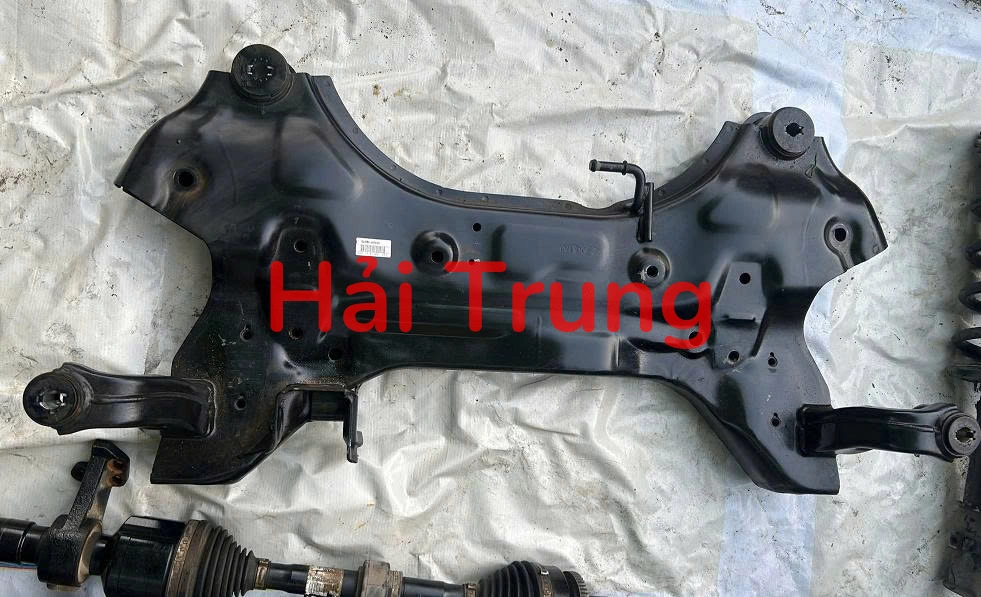 62405A9550 Bệ đỡ động cơ Kia Sedona 2019 2020 Tháo Xe