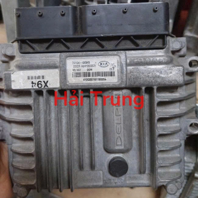 Tháo xe Hộp điều khiển động cơ hộp đen Ecu Carnival Sedona 391044X945