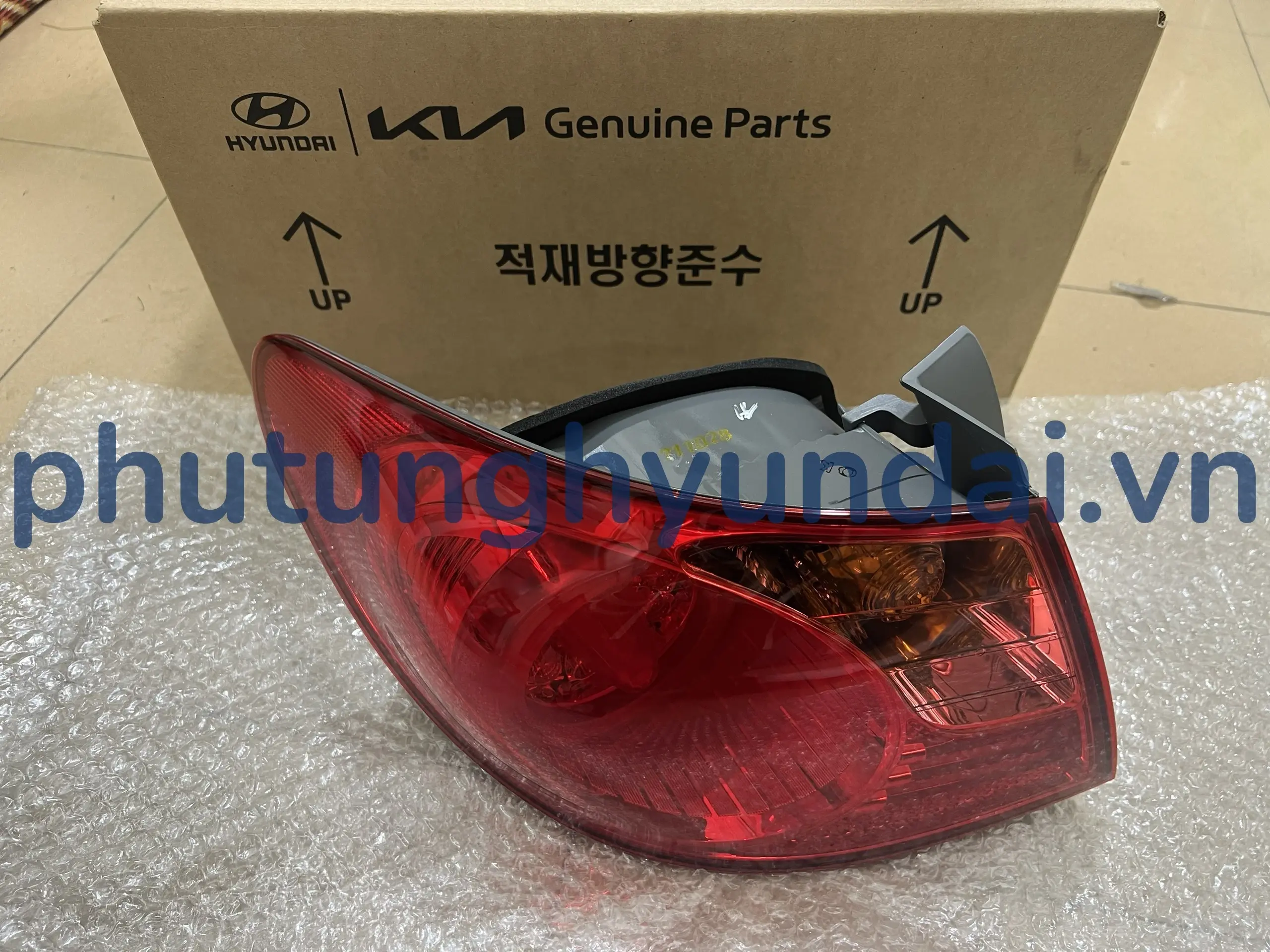 Đèn hậu ngoài Hyundai Avante chính hãng