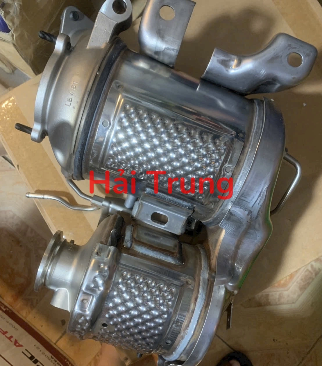 Bầu lọc khí xả Kia Carnival 2022-2025 289B02R140