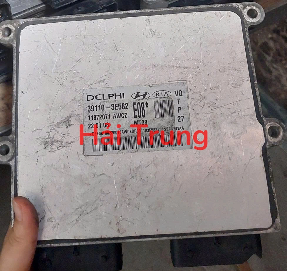 Hộp điều khiển động cơ Ecu Kia Sedona Carnival Tháo xe 391103E582
