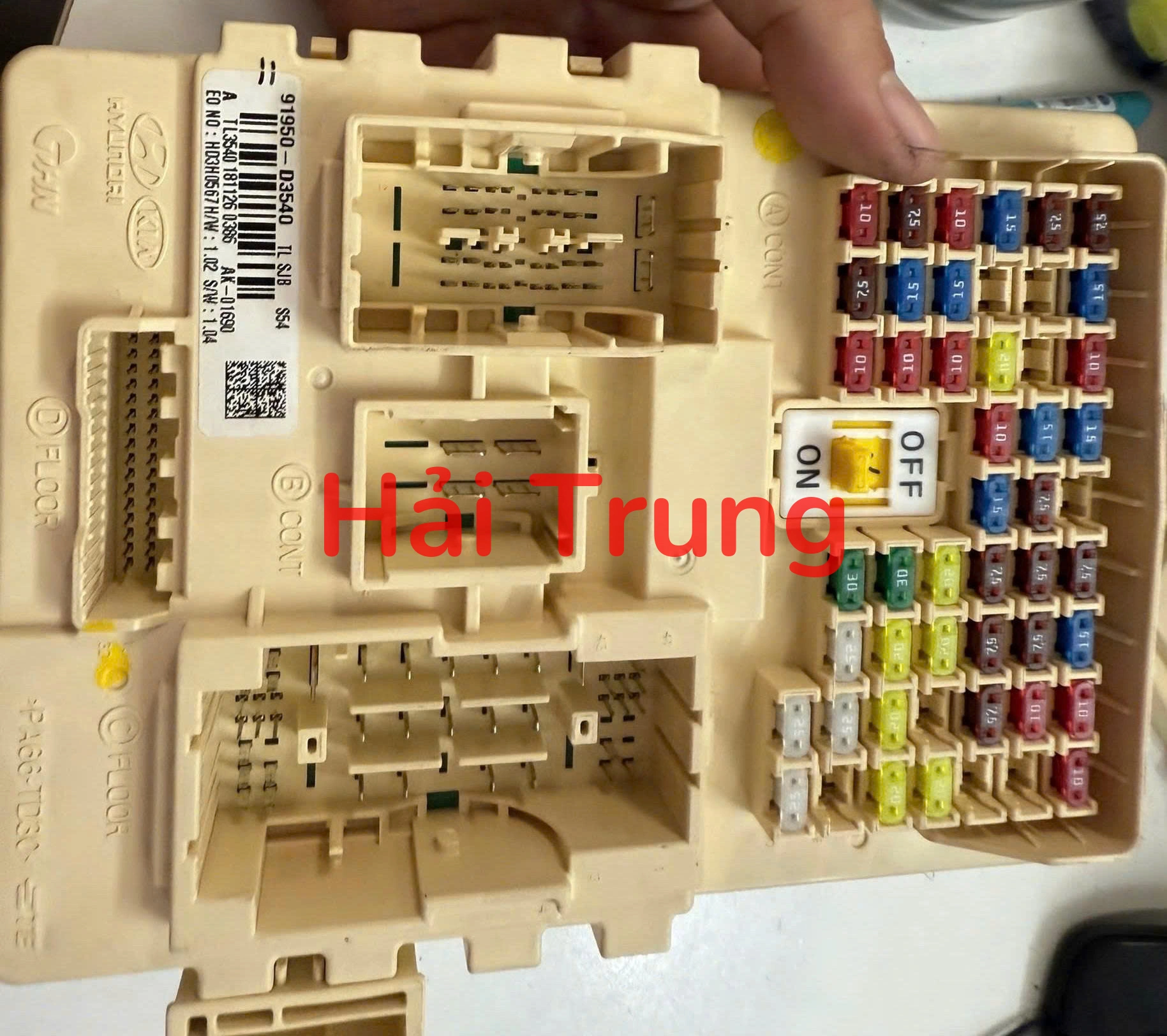 Hộp cầu trì Hyundai Tucson 2016 2017 2018 Tháo Xe 91950D3540