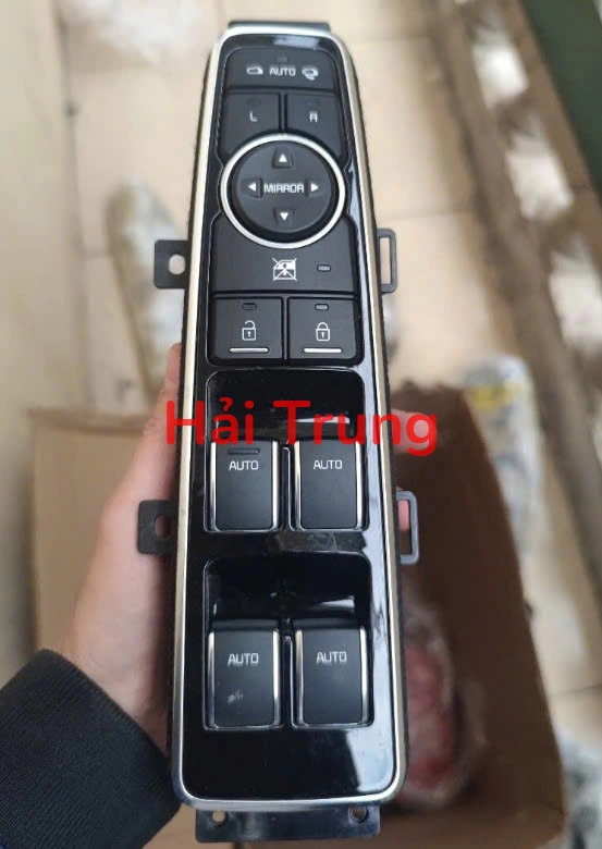 Tháo xe công tắc tổng Kia K900