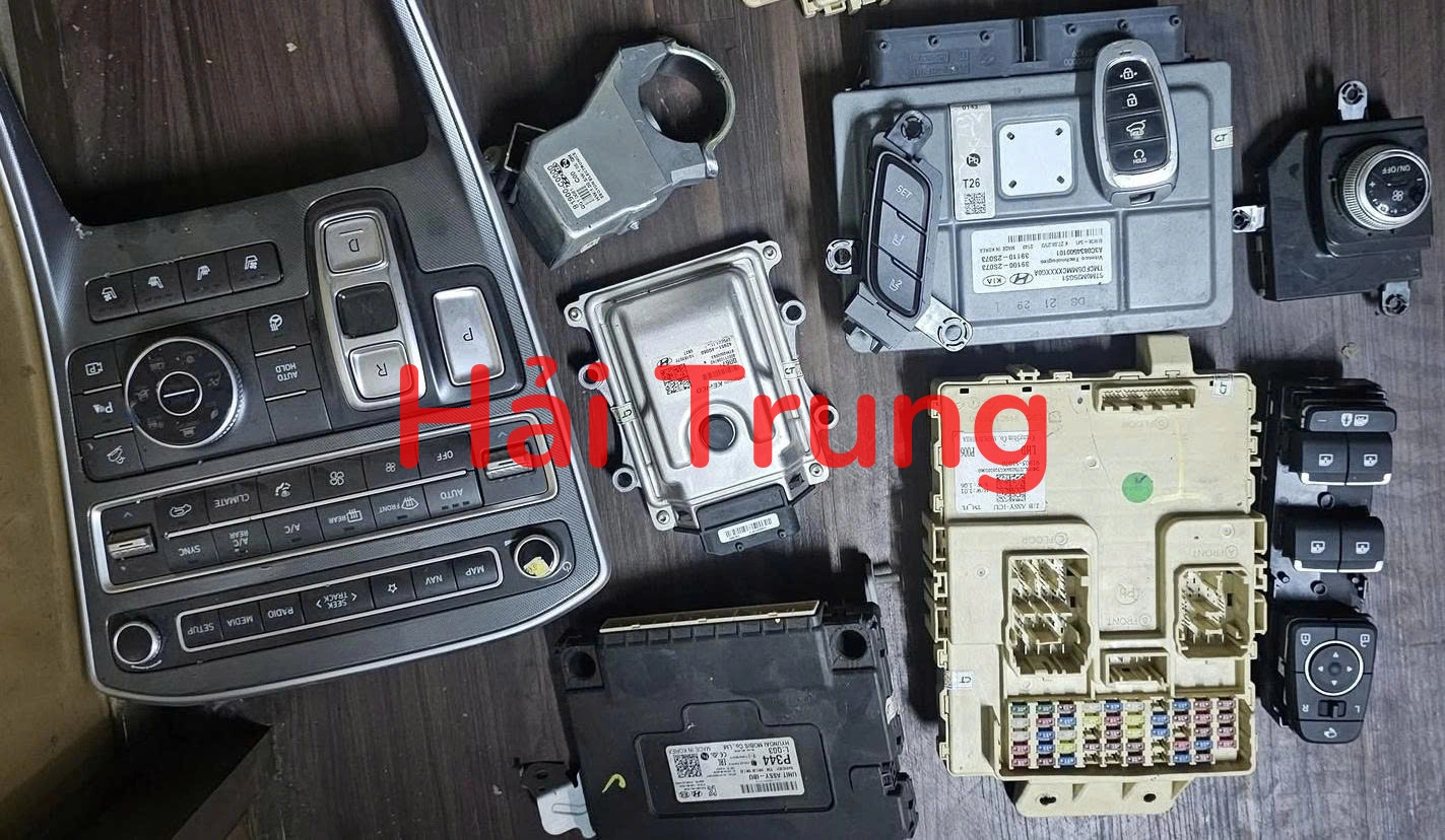 Phụ tùng SANTAFE 2022 tháo xe Hộp túi khí, Hộp cầu trì, Ecu, Khóa cổ, Chìa Khóa, ABS, Công tắc