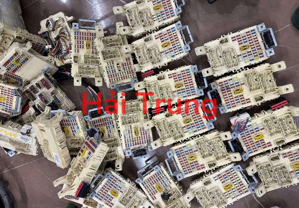 Tháo xe Hộp cầu trì Hyundai Kia giá rẻ