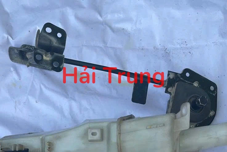 Cáp treo lốp dự phòng Kia Sedona 2019 2020 Tháo Xe