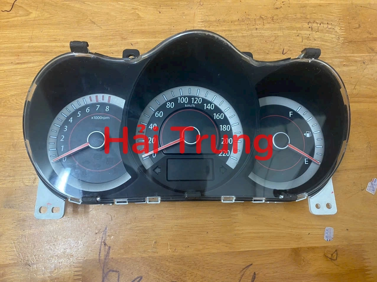 Tháo xe đồng hồ táp lô Kia Forte Cerato
