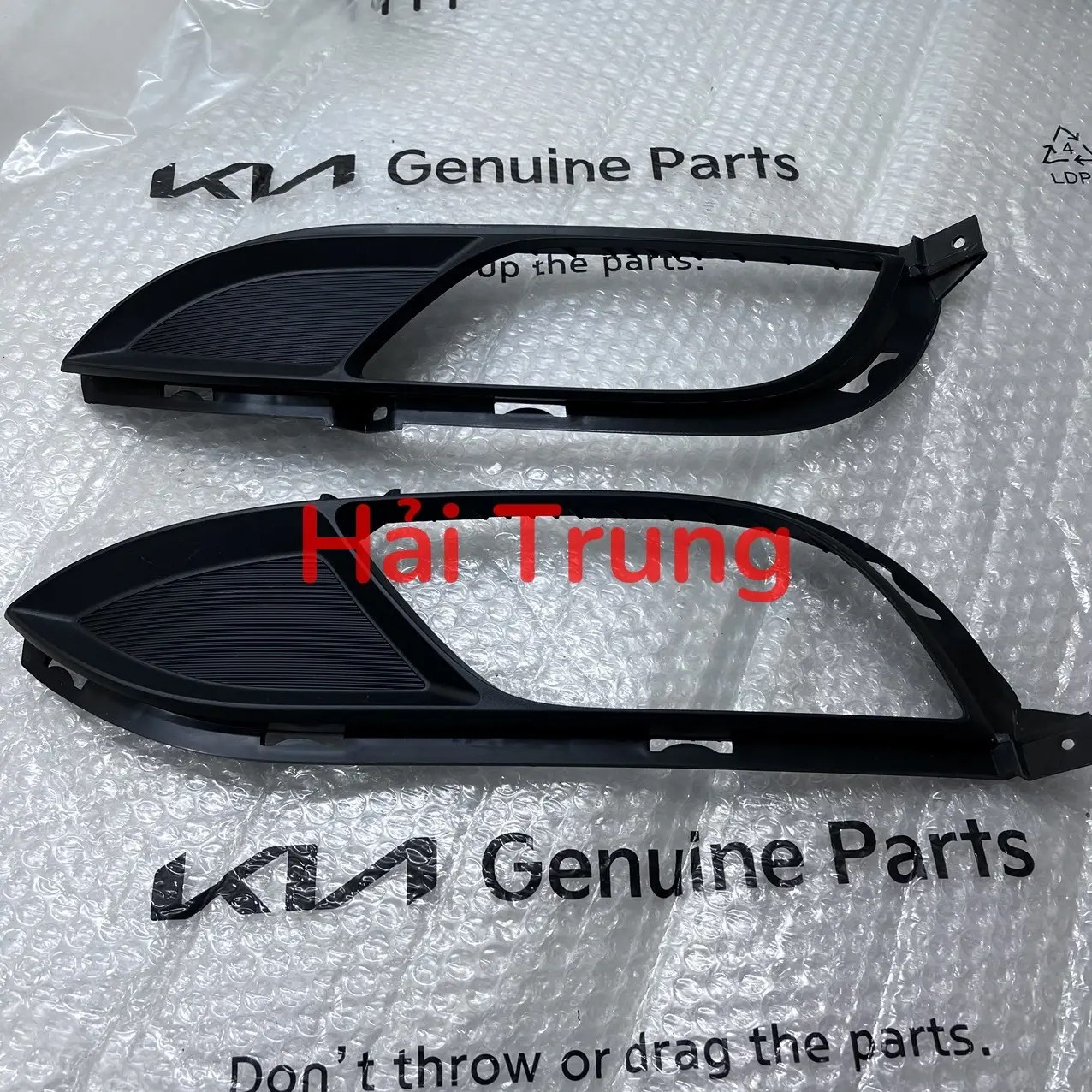 Ốp đèn gầm trái Kia K3 2015 86563A7010
