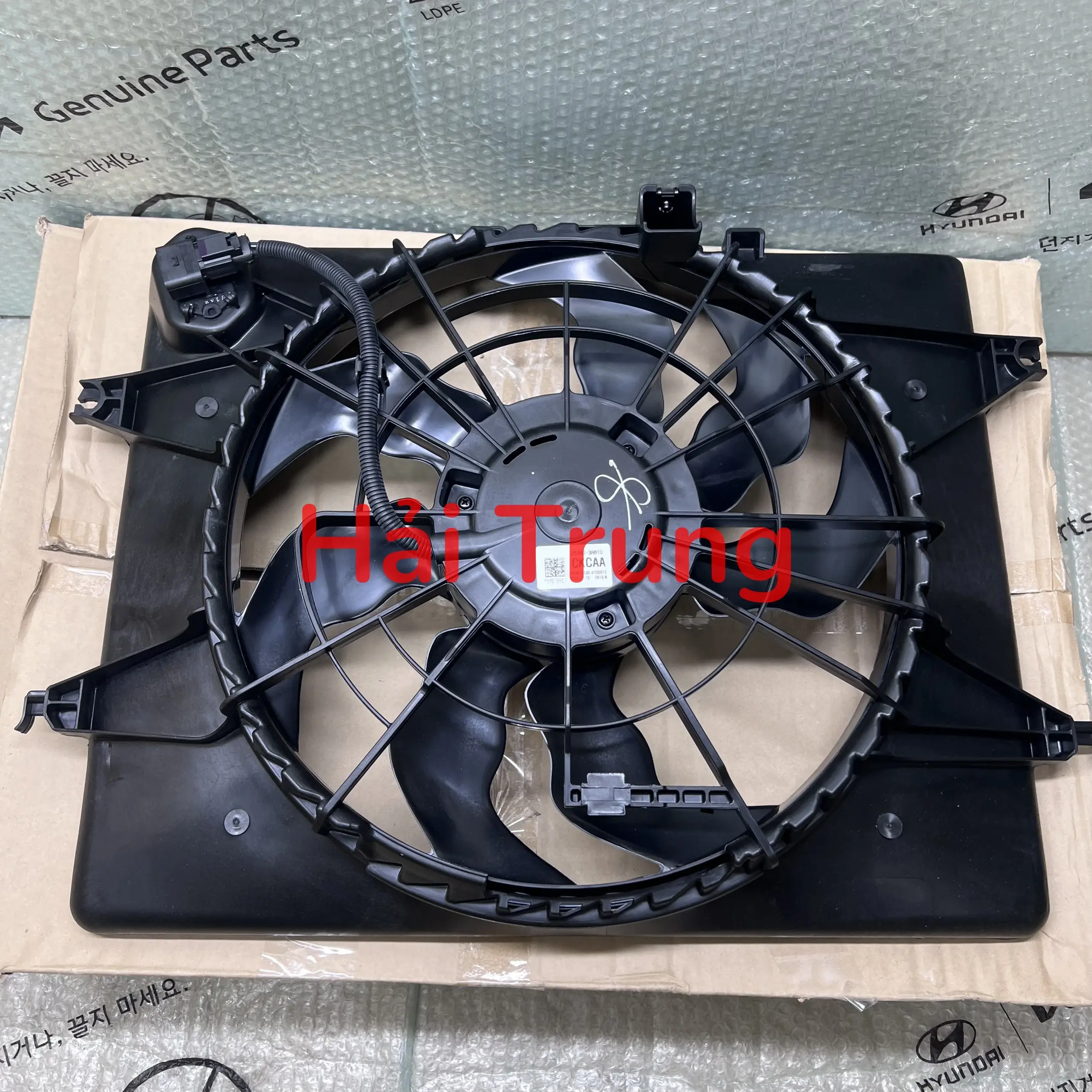 Cụm lồng quạt két nước Hyundai Sonata 2010-2014 chính hãng Hanon 253803R610.