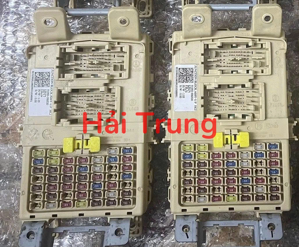 91950H6520 HỘP CẦU TRÌ TÁP LÔ HYUNDAI ACCENT 2018-2021  