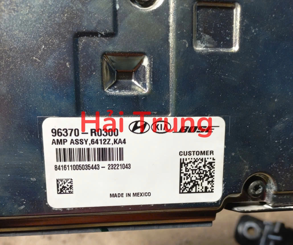 Hộp âm ly Kia Carnival 2022-2024 96370R0300