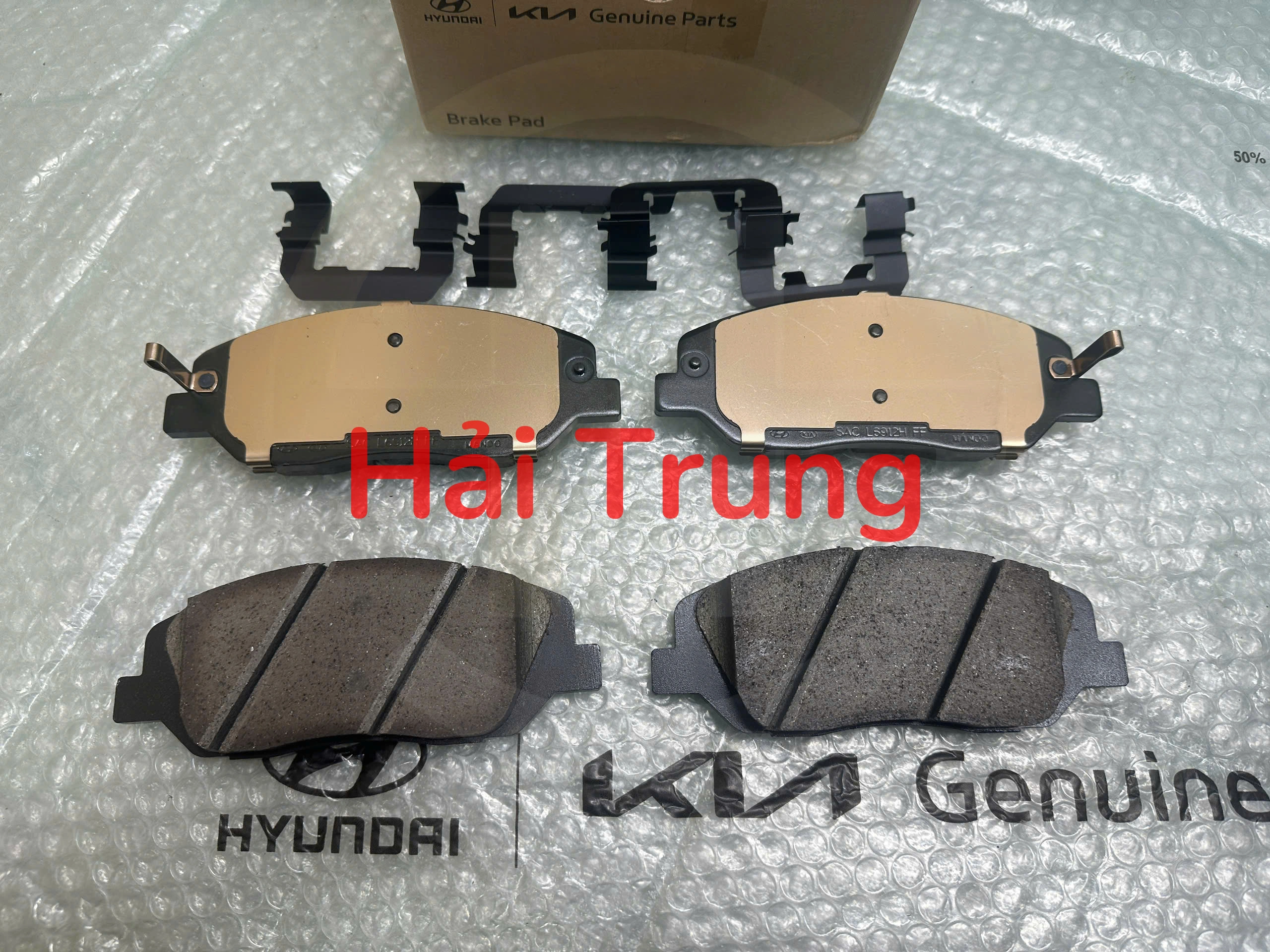 Má phanh trước Kia Sorento 2009-2018, Hyundai Santafe 2006-2018 581012WA00