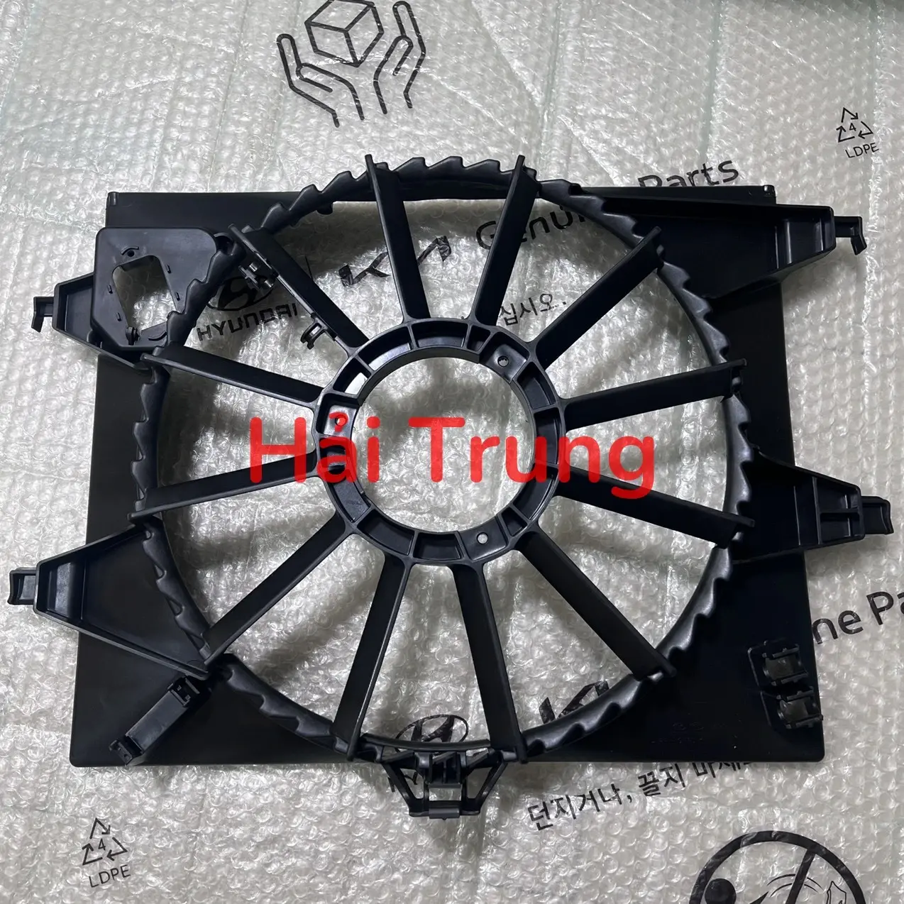 Lồng quạt két nước Hyundai I10 Grand chính hãng