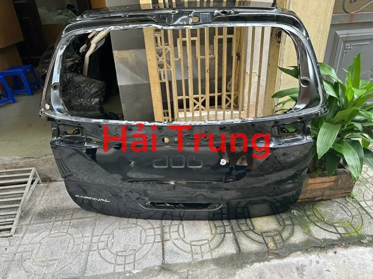 Cốp hậu Kia Carnival 2022-2024 tháo xe Zin keo chỉ