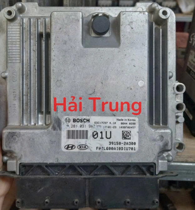 Tháo xe Hộp điều khiển động cơ hộp đen Ecu Hyundai Tucson 391502A300