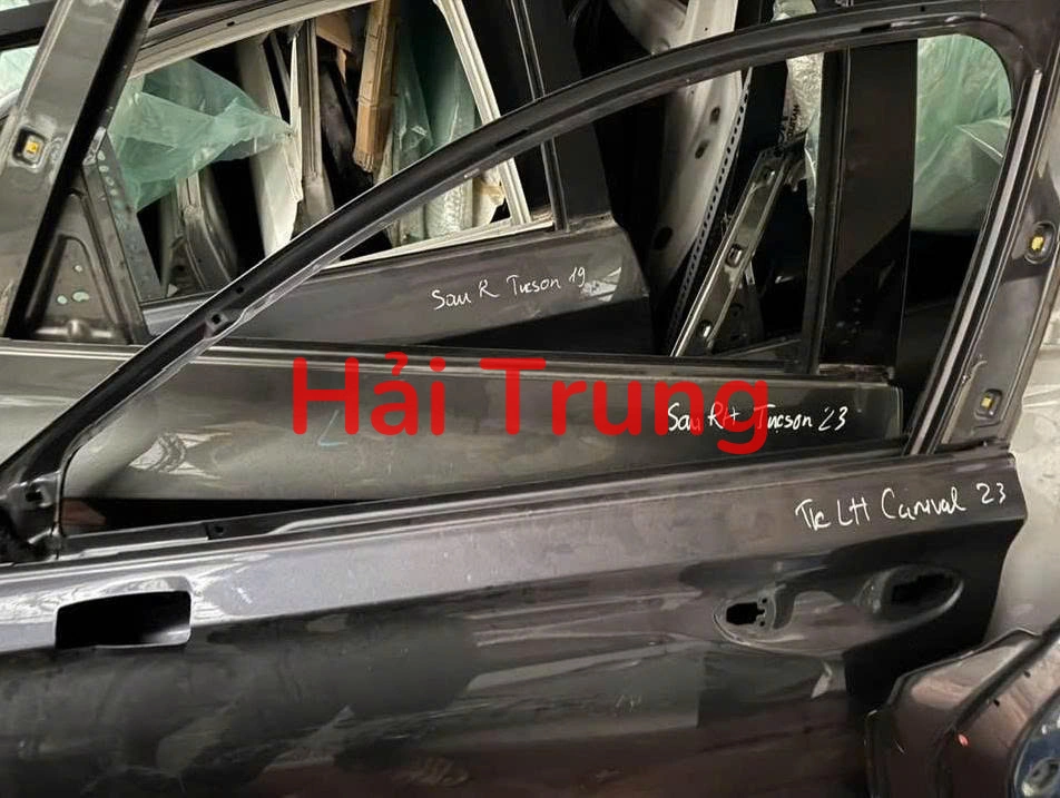 Cánh cửa trước Kia Carnival 2023-2025 Tháo Xe Zin keo chỉ