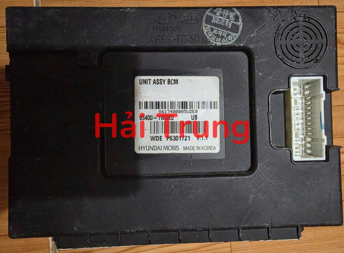 954001WDE0 Hộp điều khiển thân xe BCM Kia Rio 2012-2017 Tháo Xe