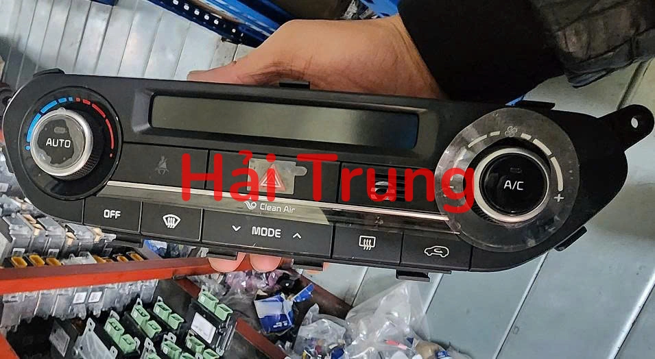 Cụm công tắc điều khiển điều hòa AC Kia Sportage Tháo Xe