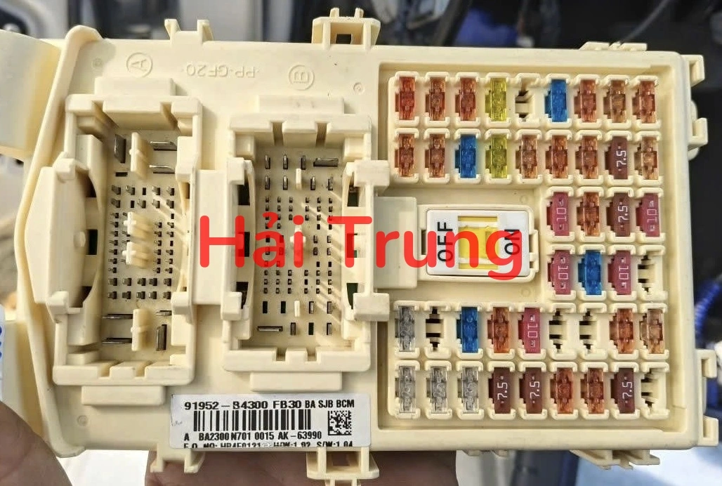 Hộp cầu chì trong xe Hyundai I10 2014-2020 Tháo Xe 91952B4300
