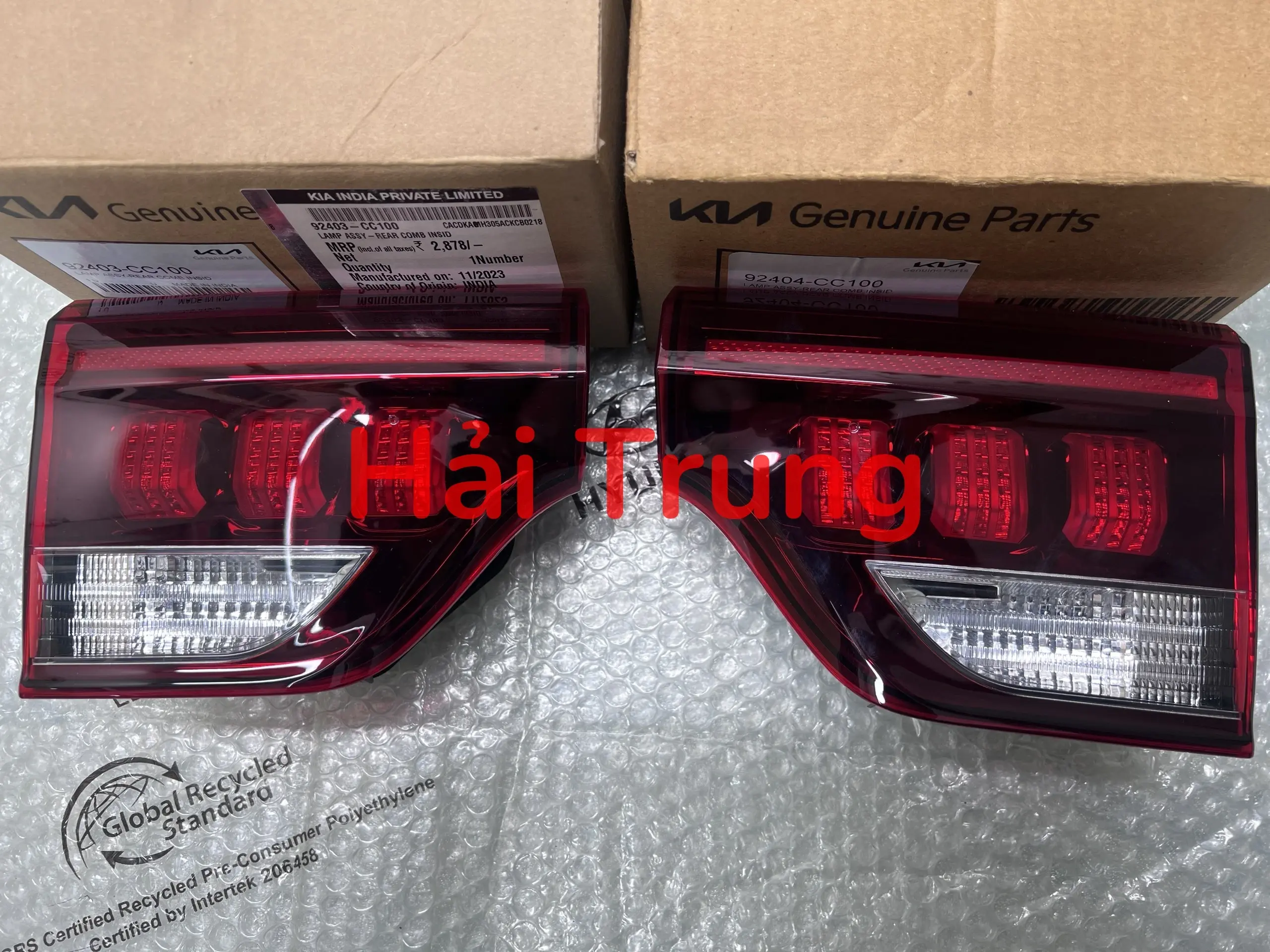 Đèn hậu trong Kia Sonet 2022-2024 chính hãng 92403CC100 92404CC100.