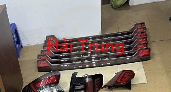 Đèn hậu cốp Hyundai Accent 2024 Tháo xe Zin