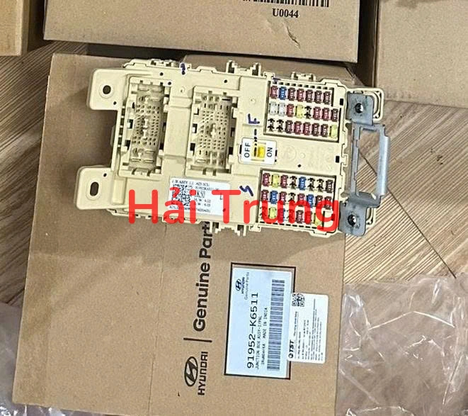 91952K6511 Hộp cầu trì trong xe Hyundai I10 2021-2025