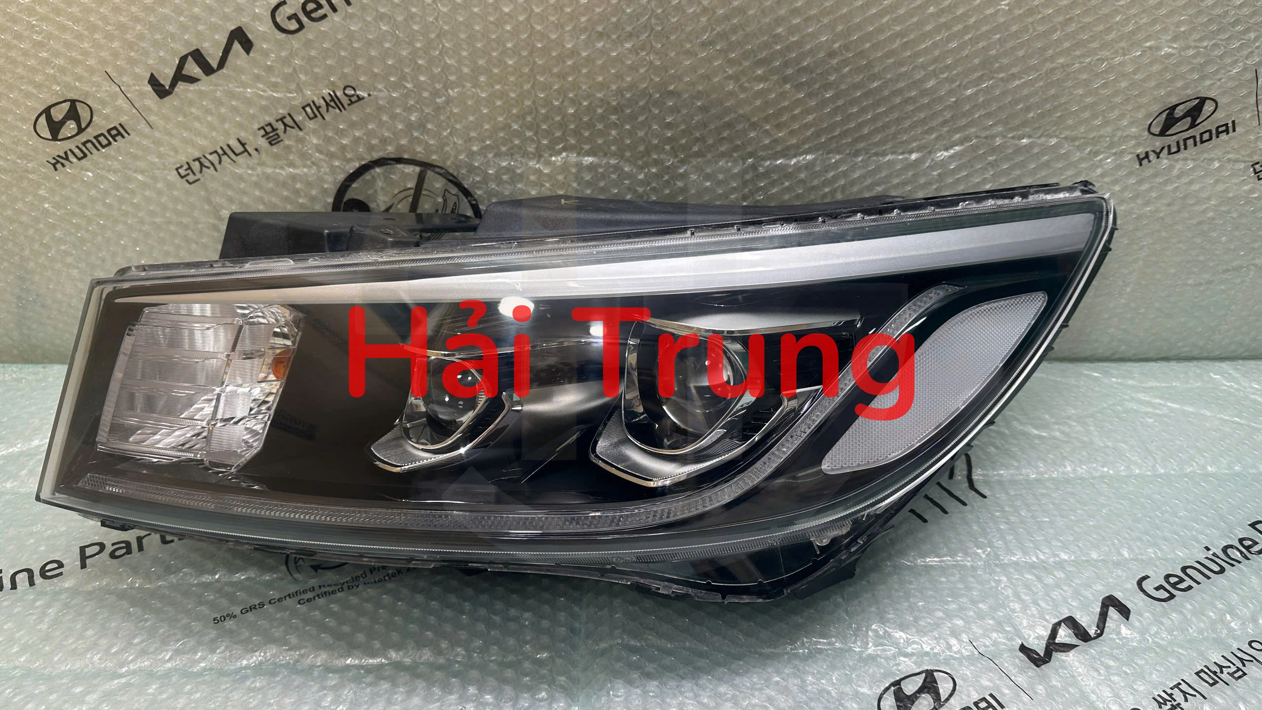 Đèn pha Kia Sedona 2018 2019 2020 Tháo xe