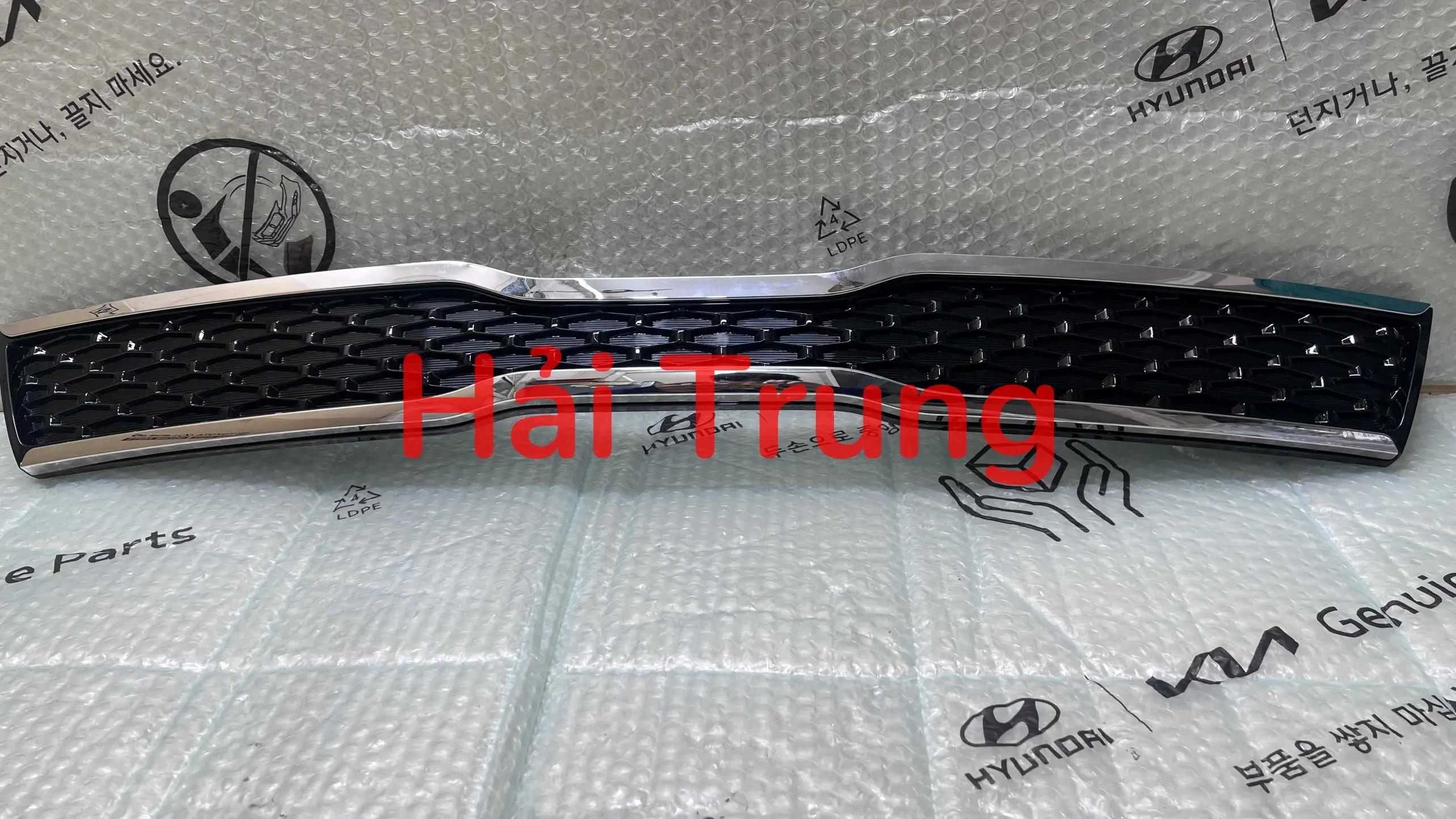 Mặt ca lăng Kia Soluto 2019-2022 chính hãng 86350H7010