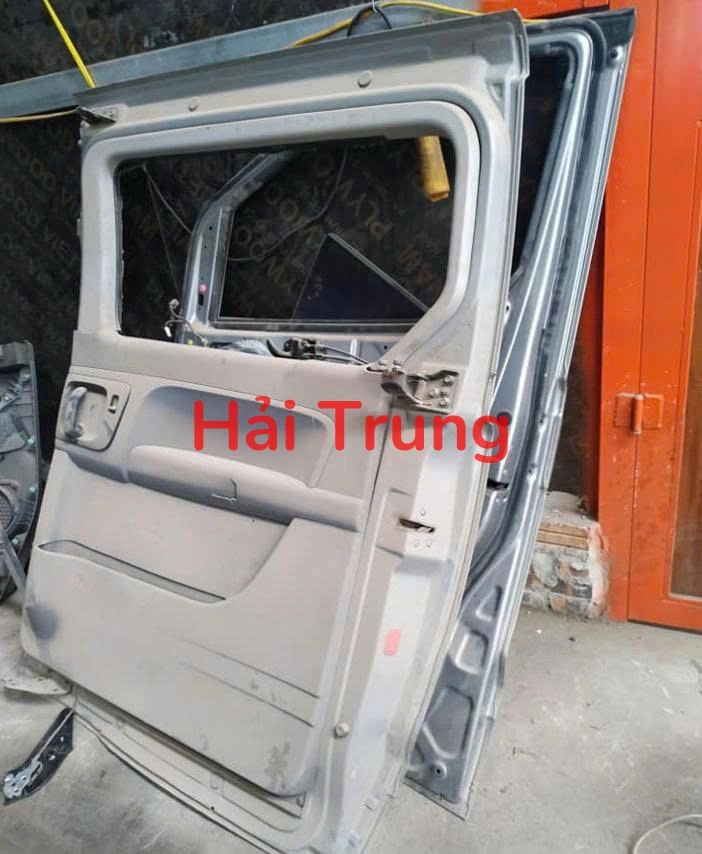 Cánh cửa Hyundai Starex 2010 Tháo Xe