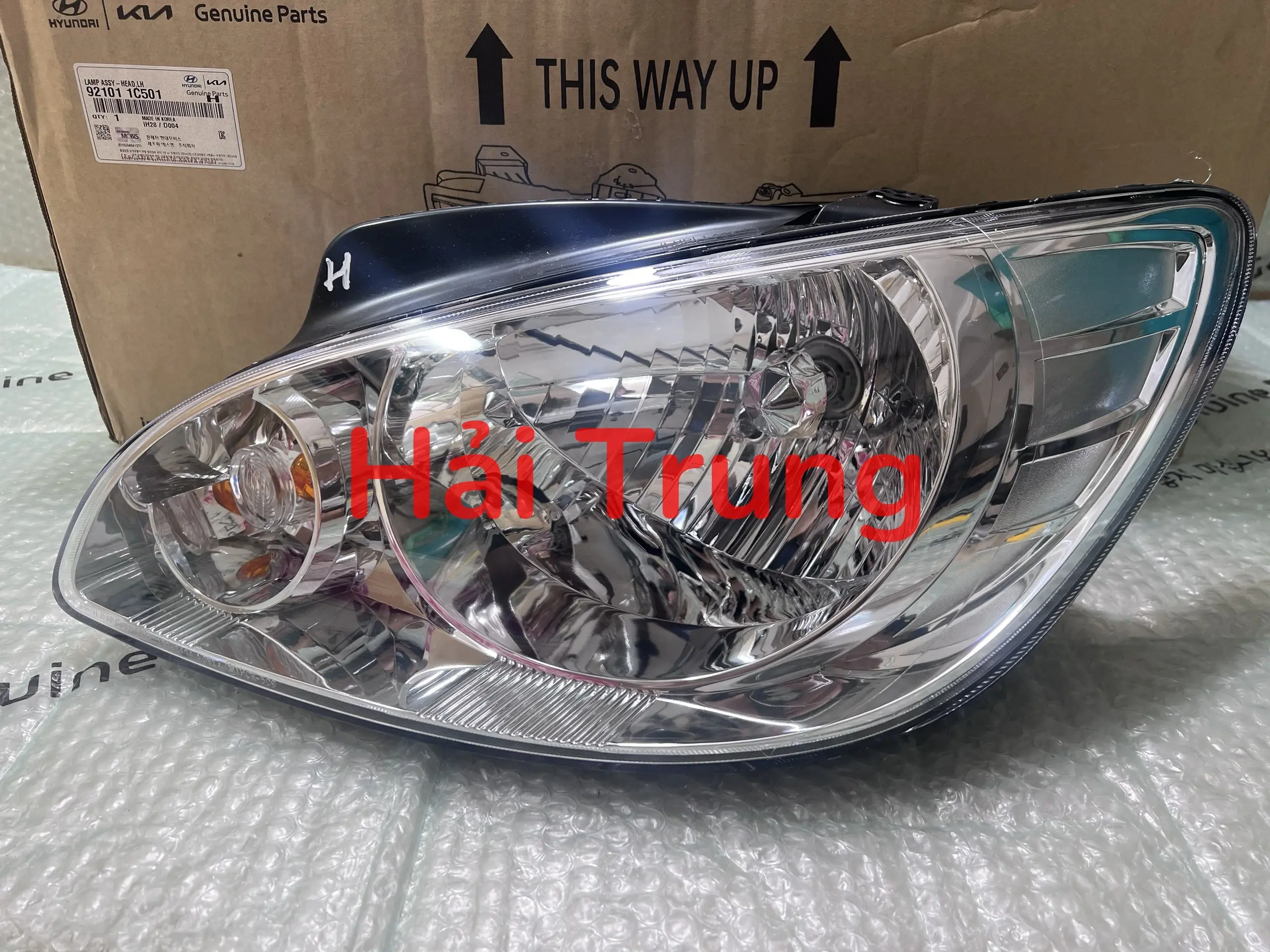 Đèn pha Hyundai Getz 2009 chính hãng