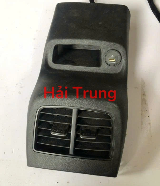 Cửa gió điều hòa sau yên ngựa Kia Cerato 2019 2020 Tháo Xe