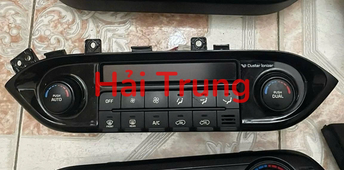 Tháo xe bảng điều khiển công tắc điều hòa AC Kia Rondo, Carens 2016 2017 2018