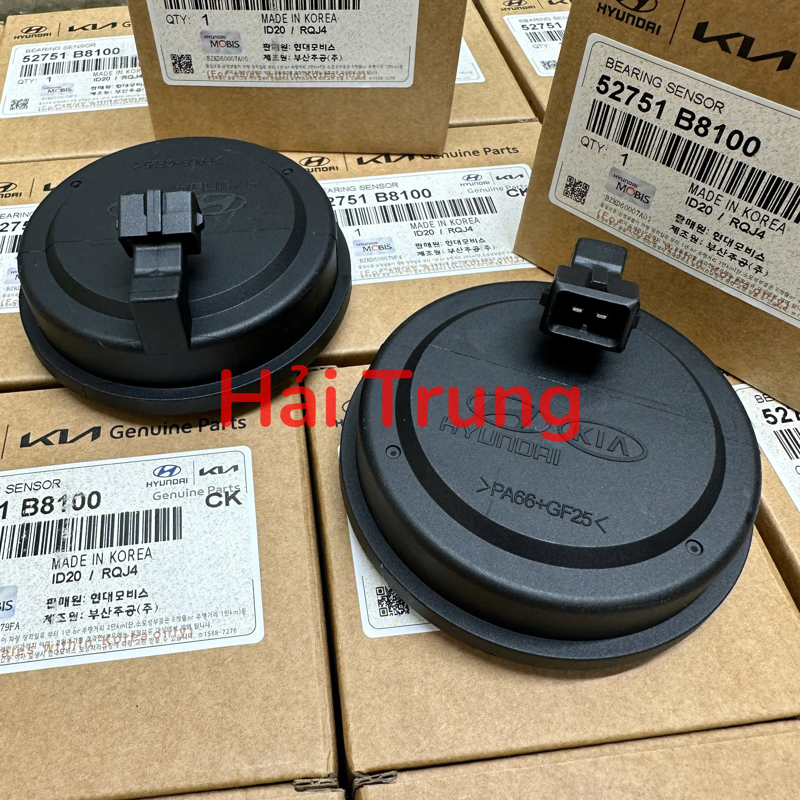 Nắp cảm biến ABS sau Kia Sedona 2014-2020 cao cấp 52751B8100 