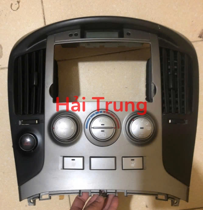 Tháo xe bảng điều khiển điều hòa Hyundai Starex 2012