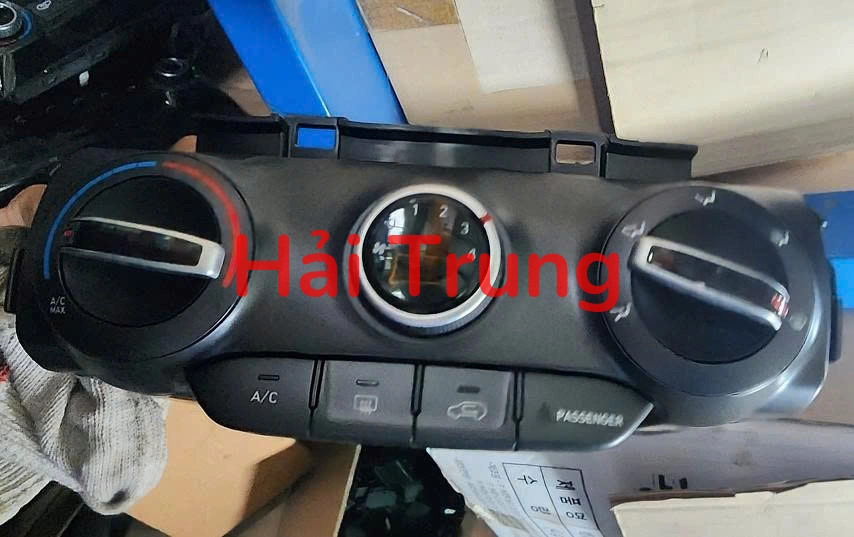 Cụm công tắc điều khiển điều hòa AC Hyundai Kona 2020 Tháo Xe
